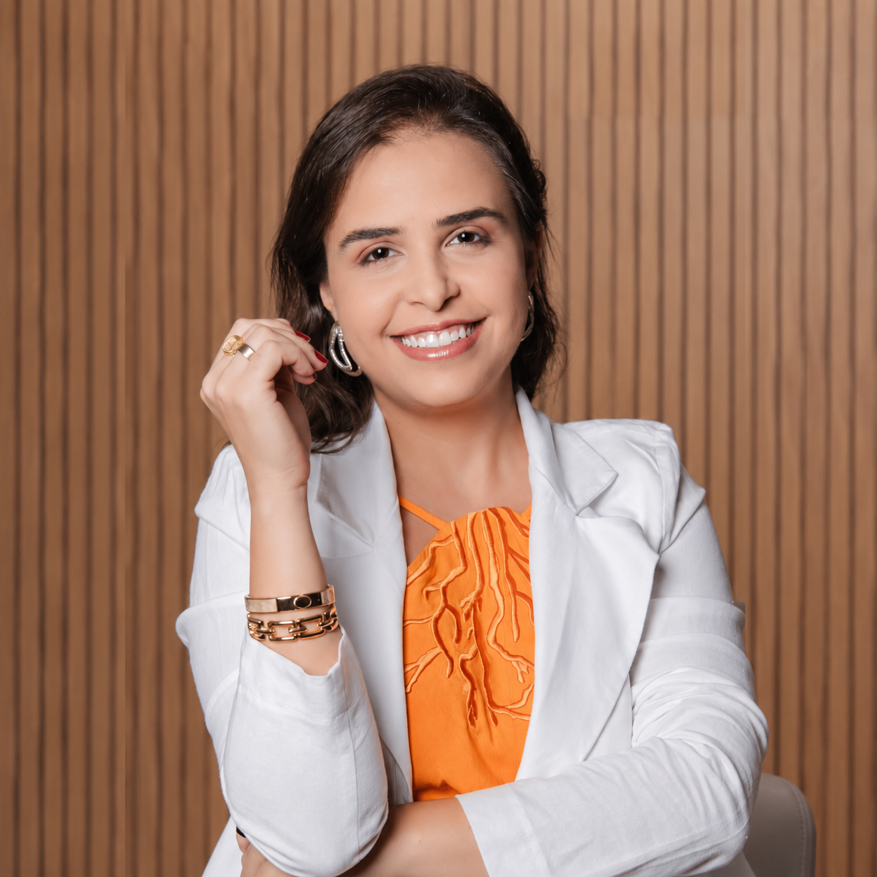 Dra. Isabela Araújo · retrato